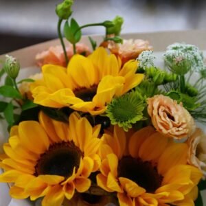 Opulent Peach Celebration Bouquet - Large