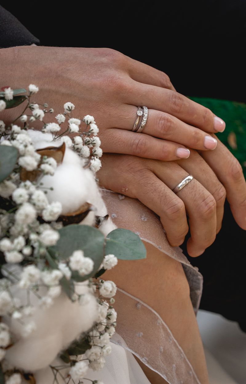 Luxe Ivory Romance Flowers - Grand