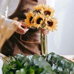 Majestic Mixed Mixed Bouquet - Deluxe